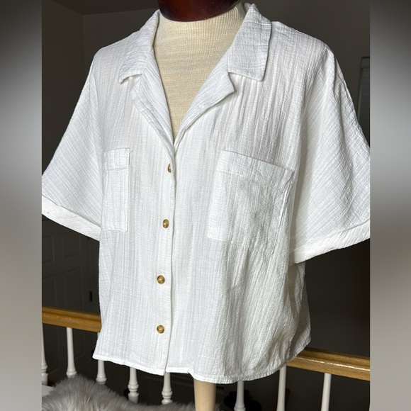 Cotton On White Button Down Shirt Coconut Shell Buttons Size XL EUC - Picture 2 of 7